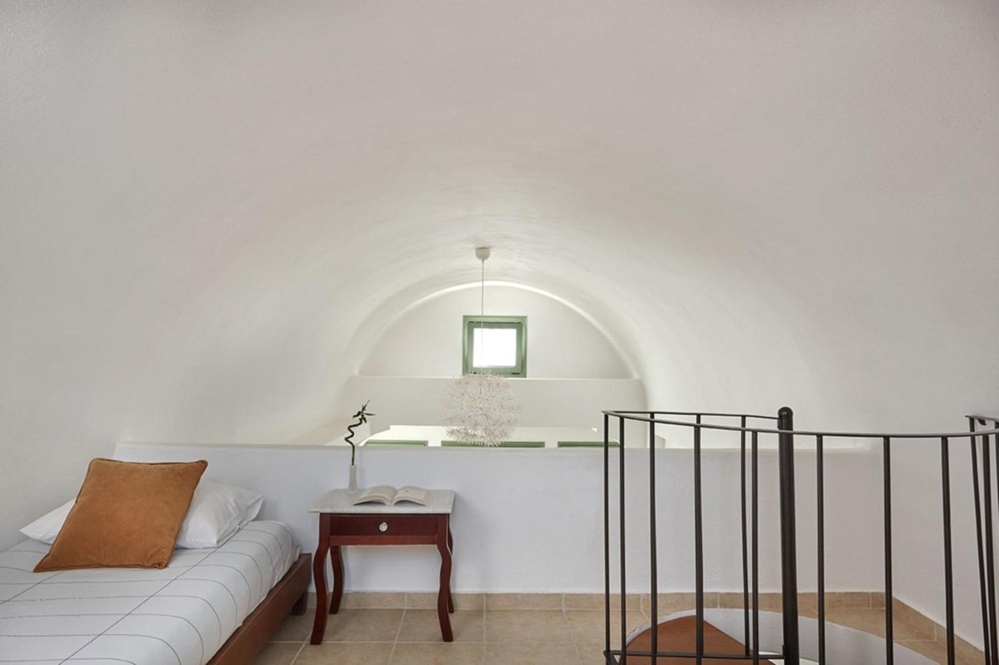 Ayoba Santorini Apartment Имеровигли Екстериор снимка