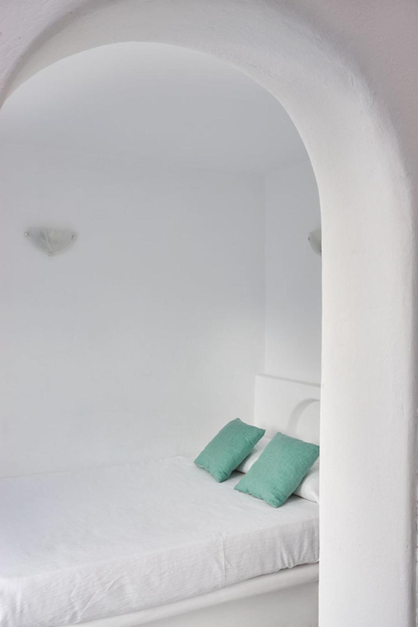 Ayoba Santorini Apartment Имеровигли Стая снимка